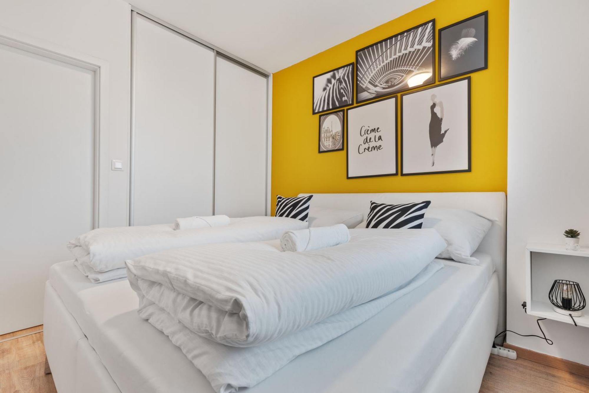 Apartamento Lam Safari - Balcony - Ac - Free Parking Bratislava Exterior foto