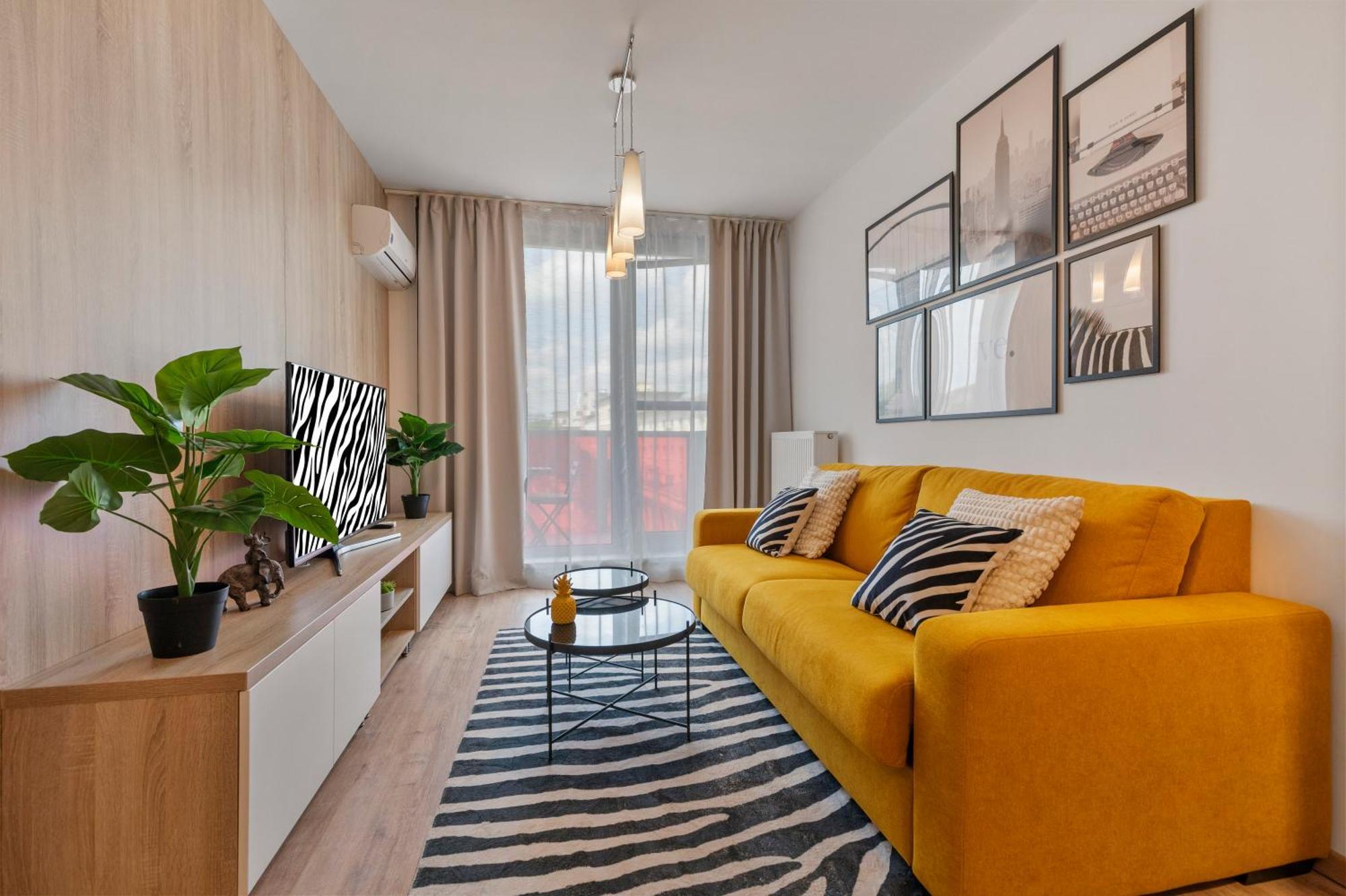 Apartamento Lam Safari - Balcony - Ac - Free Parking Bratislava Exterior foto
