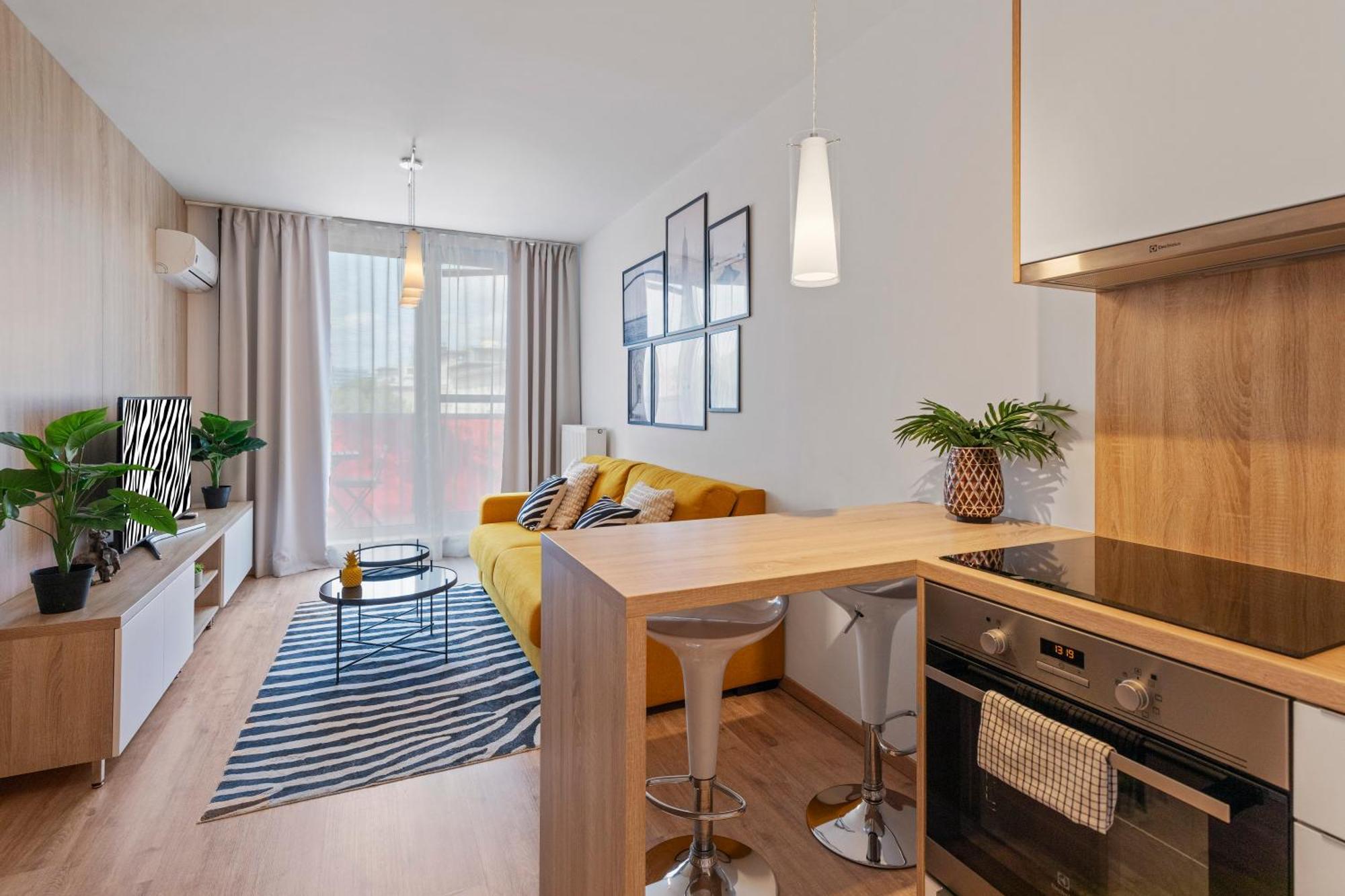 Apartamento Lam Safari - Balcony - Ac - Free Parking Bratislava Exterior foto